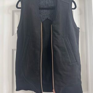 Lululemon Black Sleeveless Women's Vest